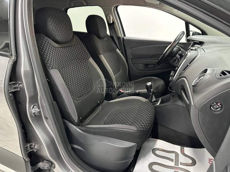 Renault Captur 0.9 TCe INTENS