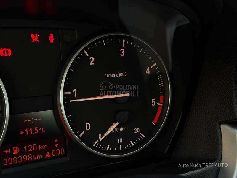 BMW 318 D/NAV/
