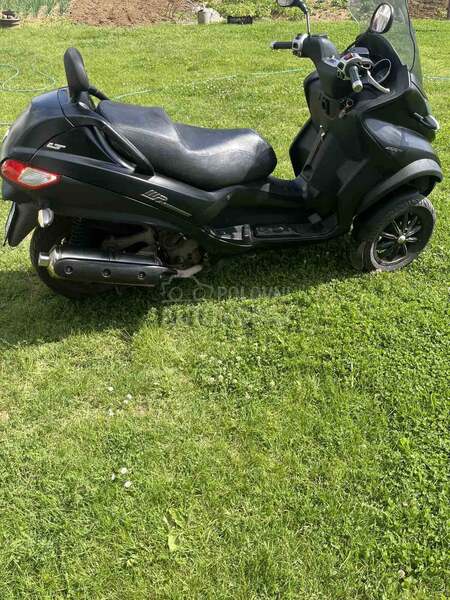 Piaggio MP3 LT
