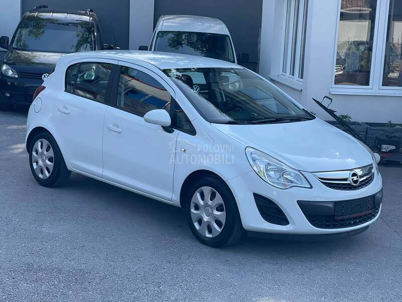 Opel Corsa D N A V I