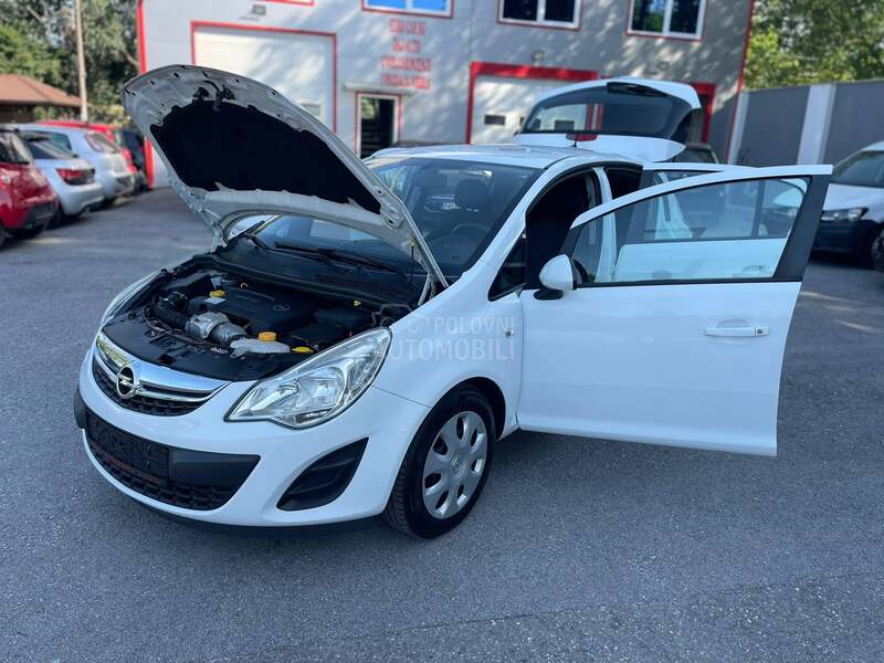 Opel Corsa D N A V I