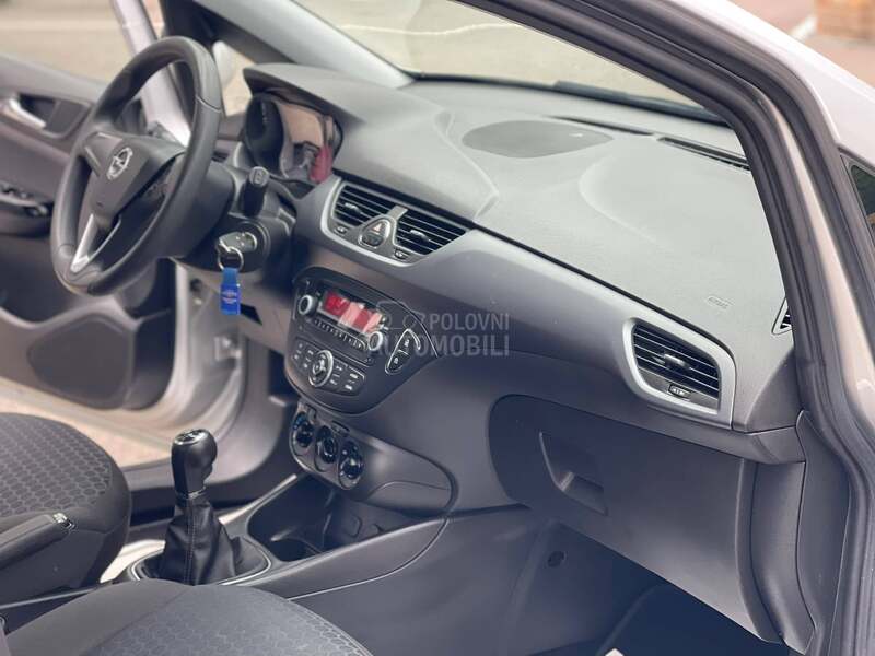 Opel Corsa E N1 83000H.K.M