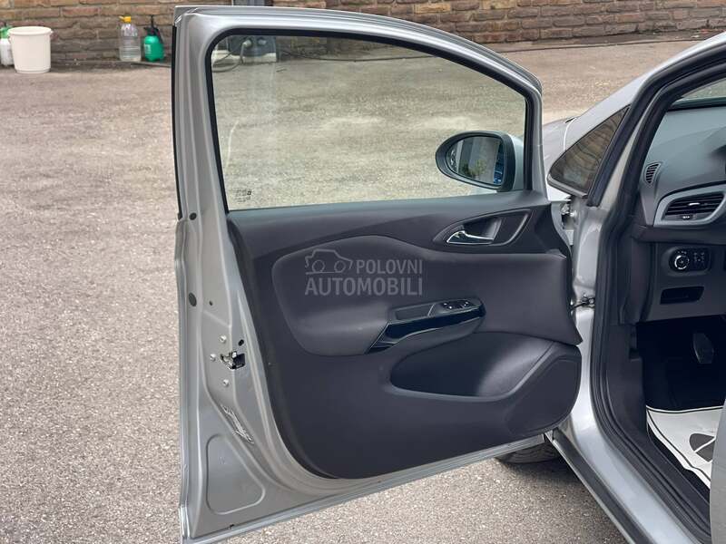 Opel Corsa E N1 83000H.K.M