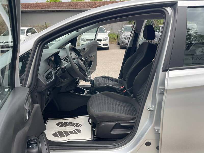 Opel Corsa E N1 83000H.K.M