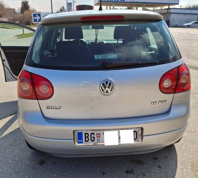 Volkswagen Golf 5 1.6 fsi
