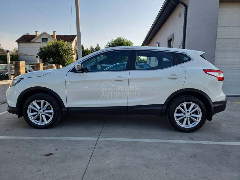Nissan Qashqai led/kam/nav