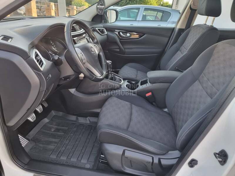 Nissan Qashqai led/kam/nav
