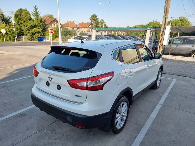 Nissan Qashqai led/kam/nav