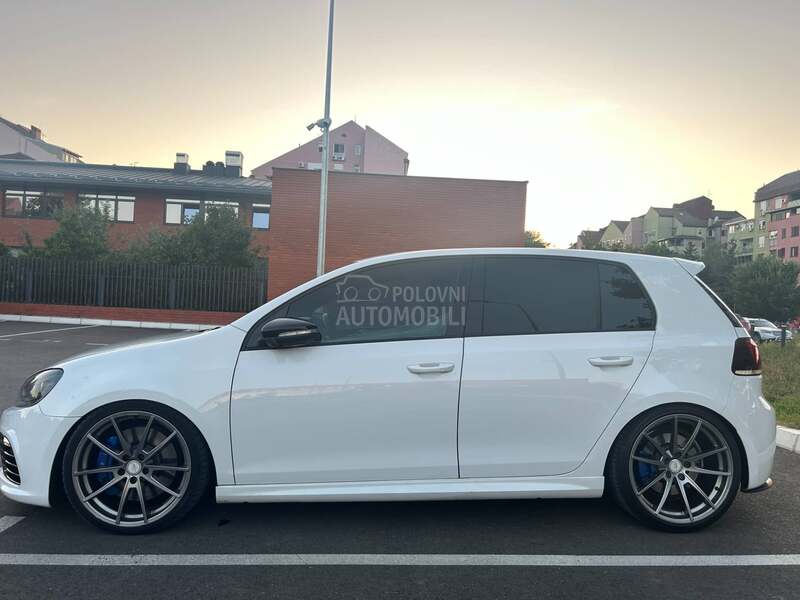 Volkswagen Golf 6 R