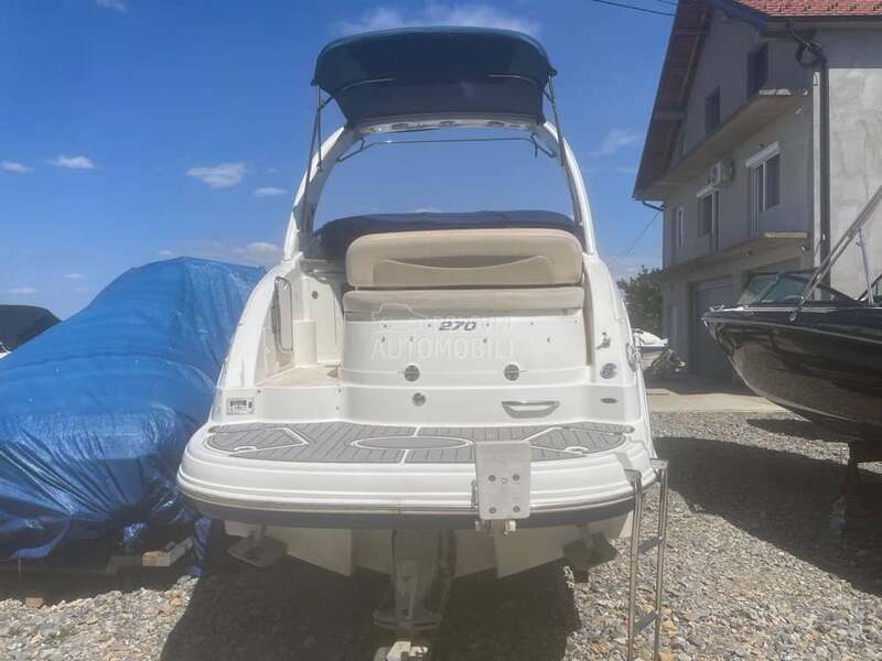 Chaparral 270 Signature