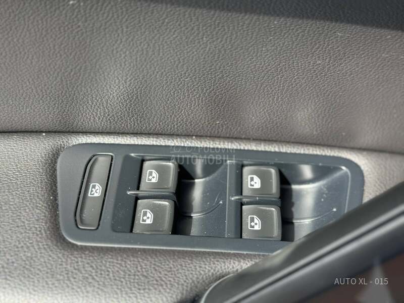 Volkswagen Golf 7 DSG/ XEN/ HIGHLINE