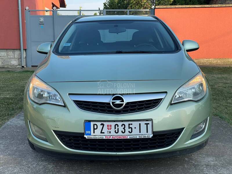 Opel Astra J 1.3 CDTI NOVA