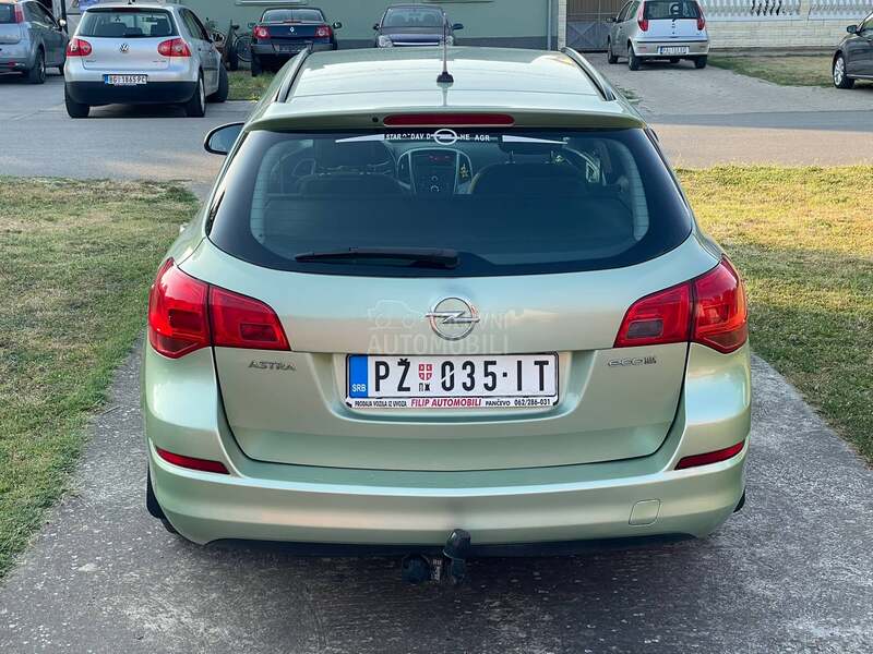 Opel Astra J 1.3 CDTI NOVA