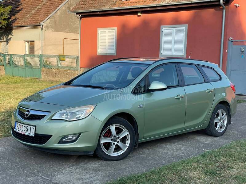 Opel Astra J 1.3 CDTI NOVA