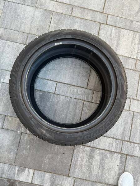 Pirelli 275/40 R20 Zimska