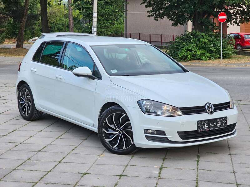 Volkswagen Golf 7 1.6 TDI BLUEMOTION