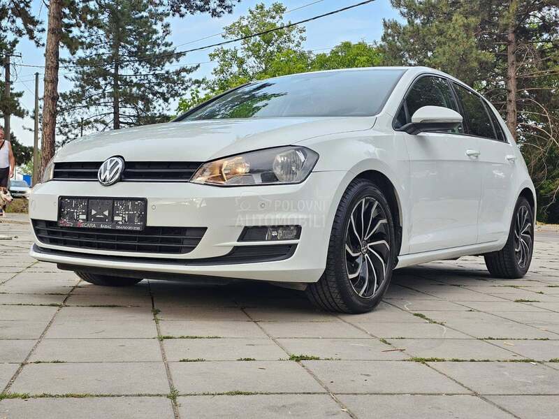 Volkswagen Golf 7 1.6 TDI BLUEMOTION