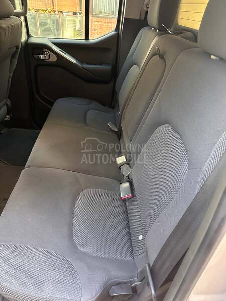 Nissan Navara 2.5