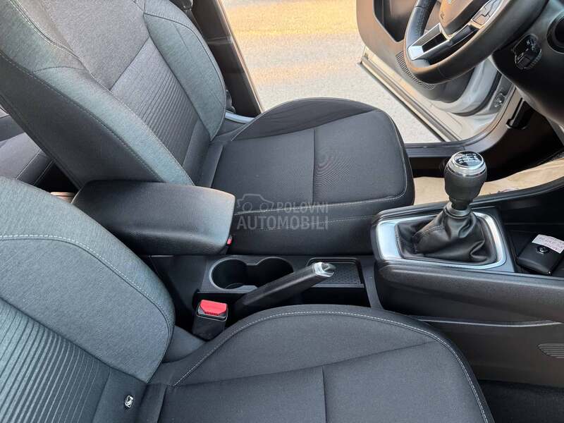Renault Captur 1.5 DCI  BUSINESS
