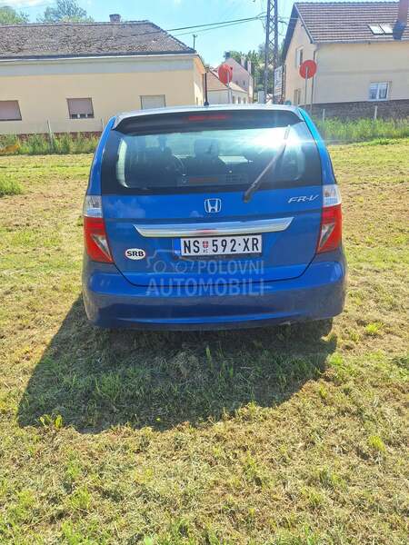 Honda FR-V 