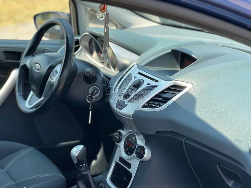 Ford Fiesta titanium