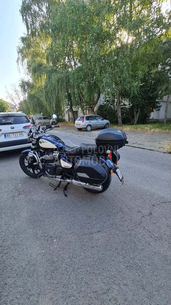 Royal Enfield SUPER METEOR 650