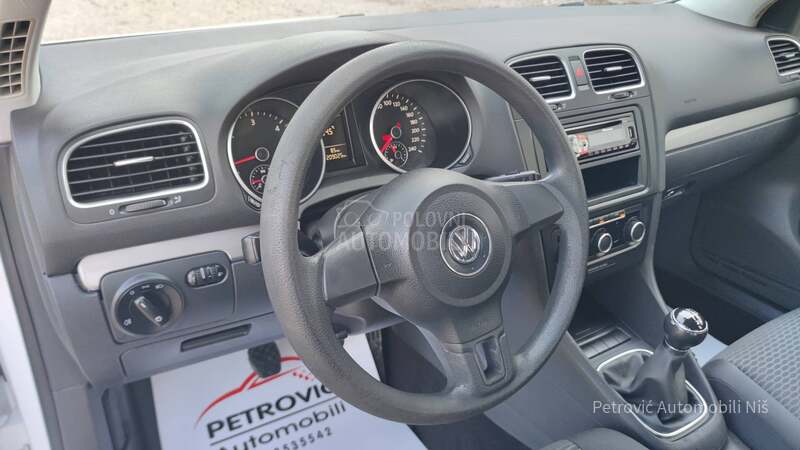 Volkswagen Golf 6 1.6 TDi /BLUEMOTION/