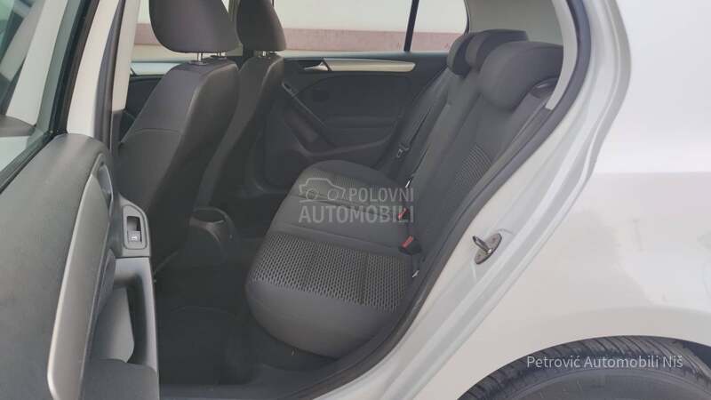 Volkswagen Golf 6 1.6 TDi /BLUEMOTION/