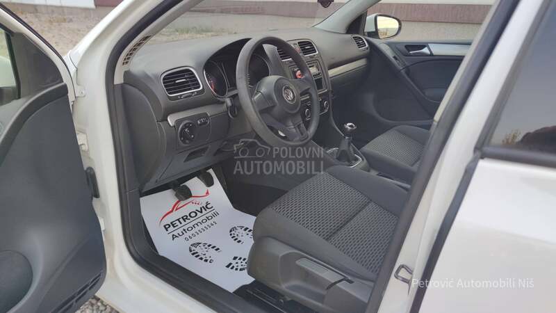 Volkswagen Golf 6 1.6 TDi /BLUEMOTION/