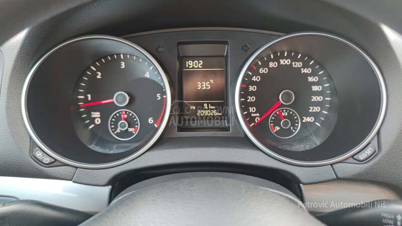 Volkswagen Golf 6 1.6 TDi /BLUEMOTION/