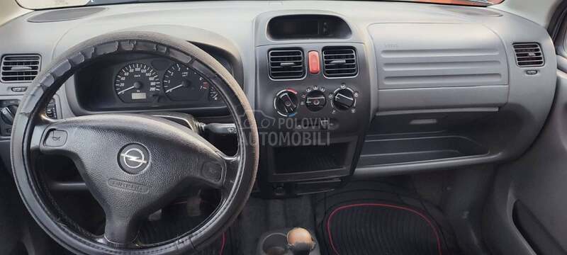 Opel Agila 1.2