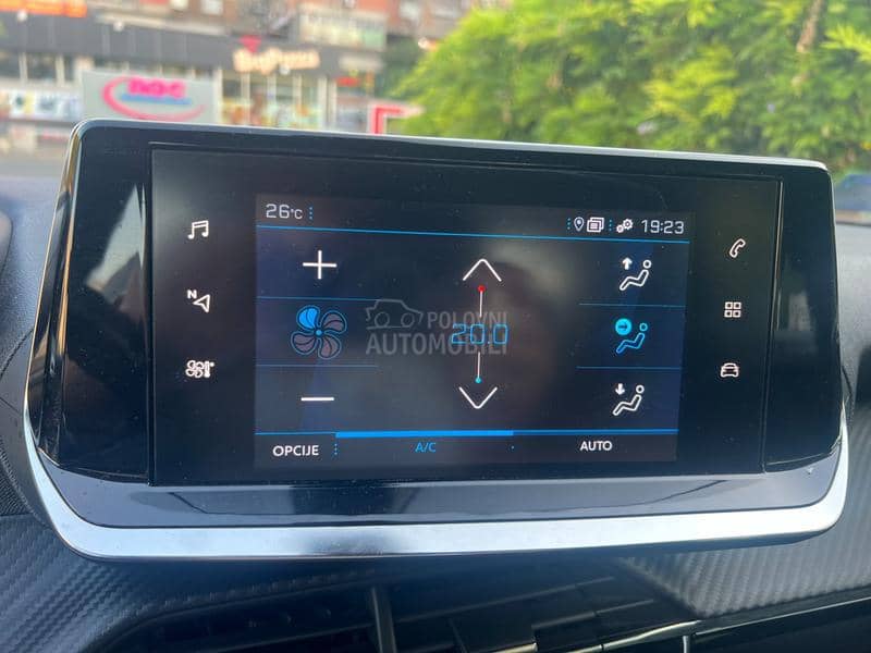 Peugeot 2008 1.5 HDI 8AT Business