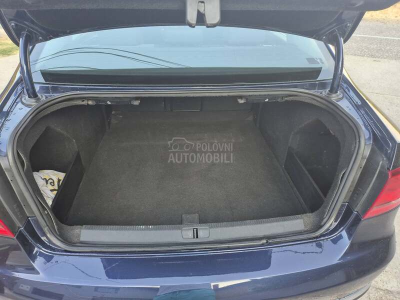 Volkswagen Passat B7 2.0 TDI