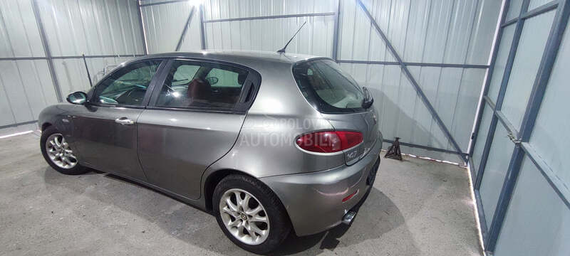 Alfa Romeo 147 