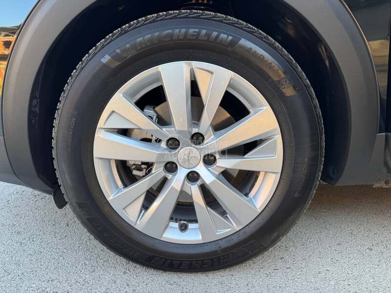 Peugeot 3008 1.5 HDI  RESTYLING
