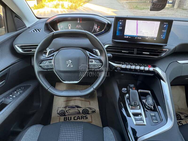 Peugeot 3008 1.5 HDI  RESTYLING