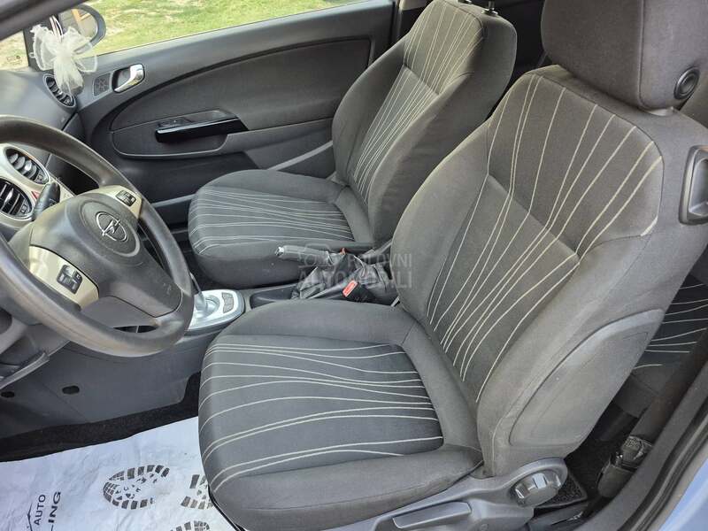 Opel Corsa D 1.2b A.U.T
