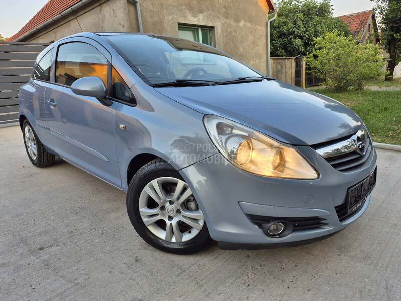 Opel Corsa D 1.2b A.U.T