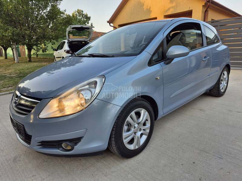 Opel Corsa D 1.2b A.U.T