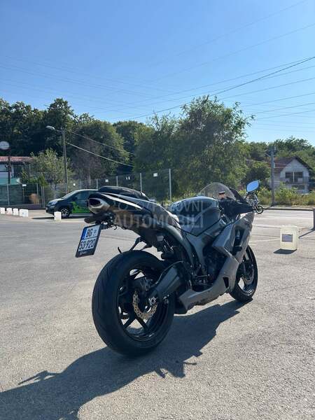 Kawasaki zx6r
