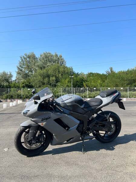 Kawasaki zx6r