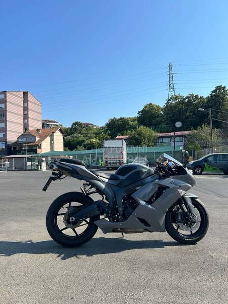 Kawasaki zx6r