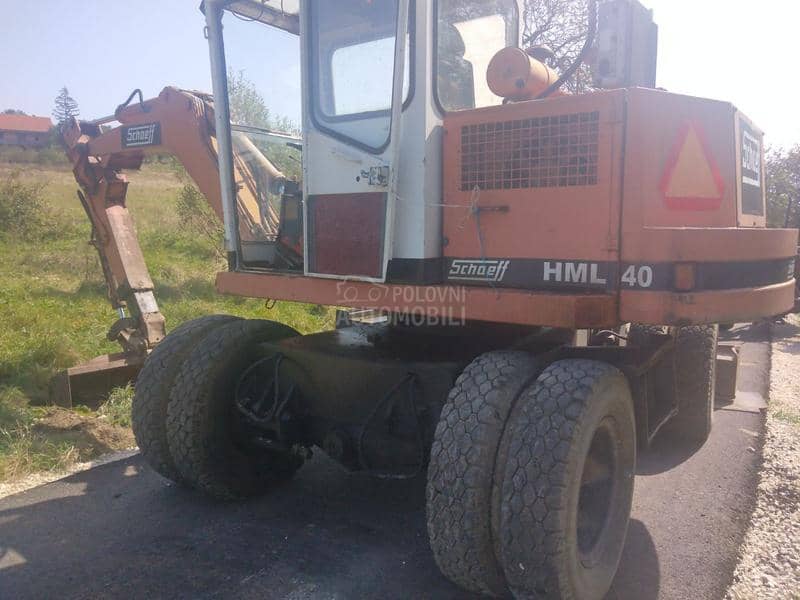 Schaeff HML40
