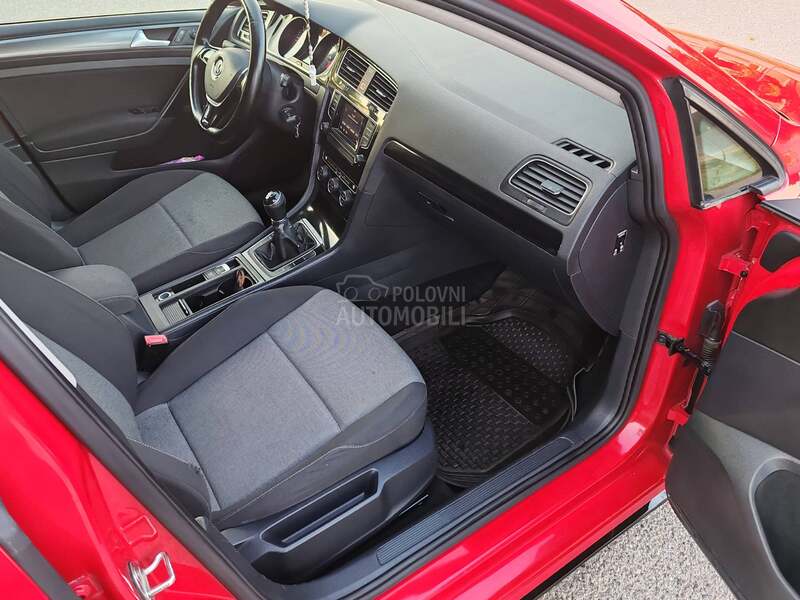 Volkswagen Golf 7 1.6 TDI R look