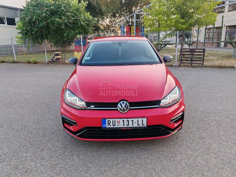Volkswagen Golf 7 1.6 TDI R look