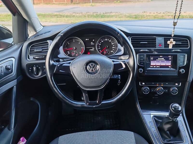 Volkswagen Golf 7 1.6 TDI R look