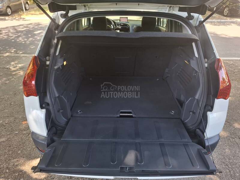 Peugeot 3008 1.6 e hdi