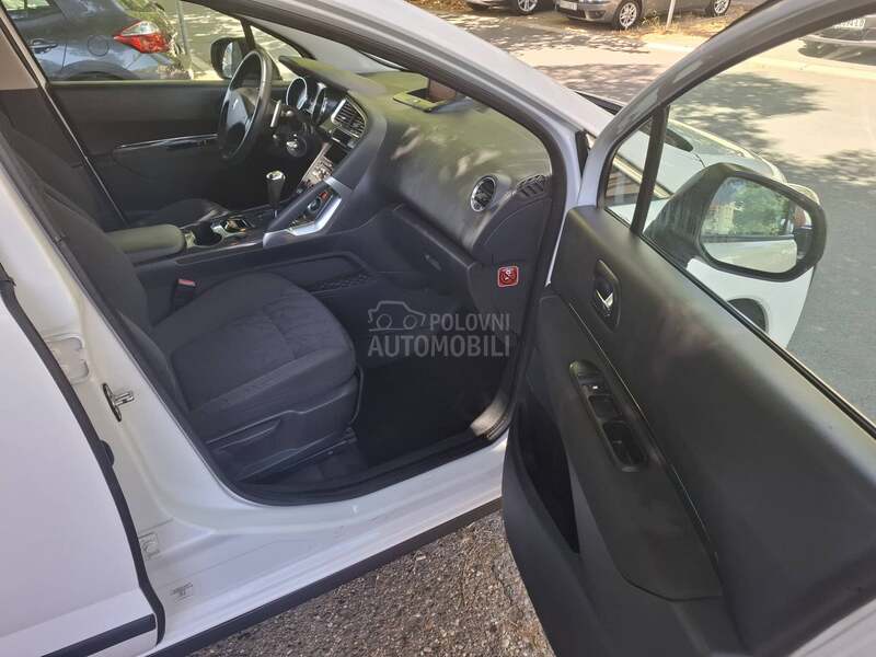 Peugeot 3008 1.6 e hdi