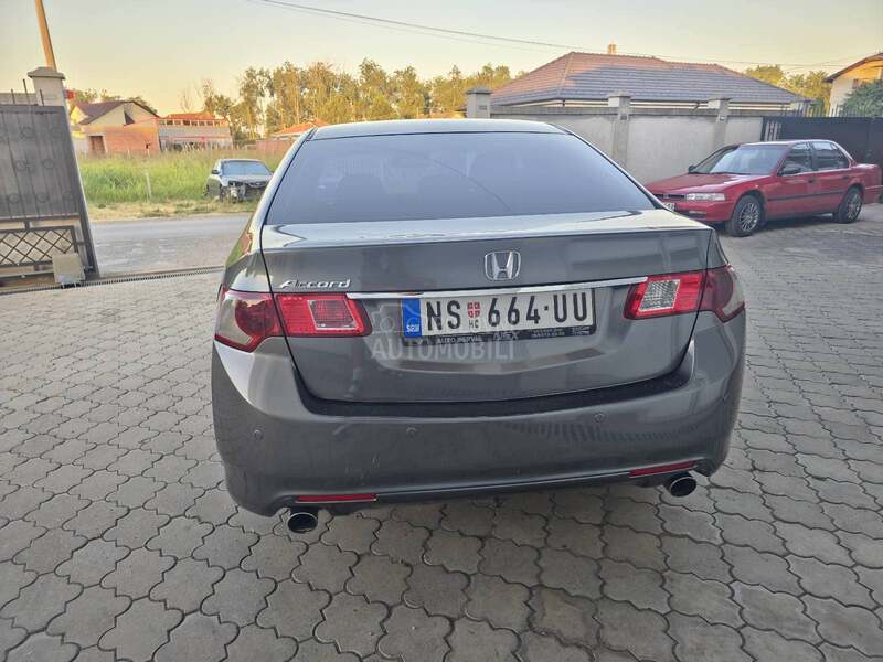 Honda Accord 2.4 exclusive