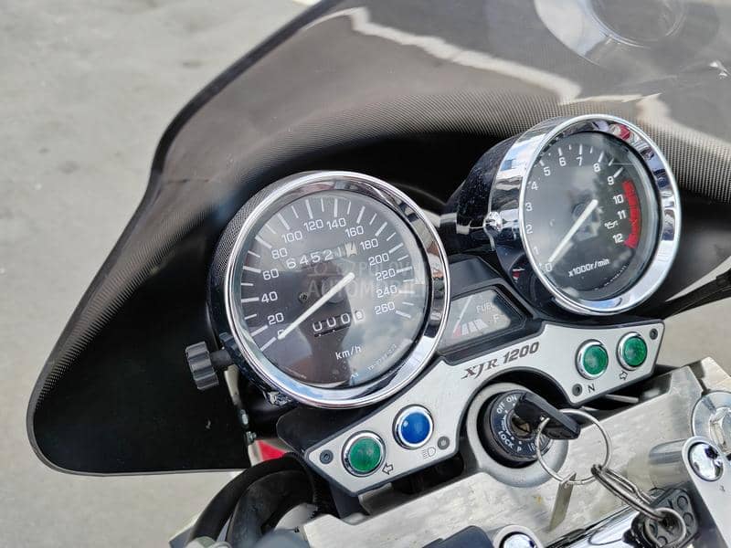 Yamaha XJR1200